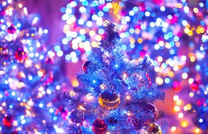 クリスマスツリー　イルミネーシ（電飾）　意味
